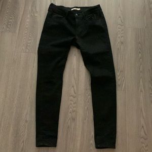 Levi’s 710 super skinny black jeans